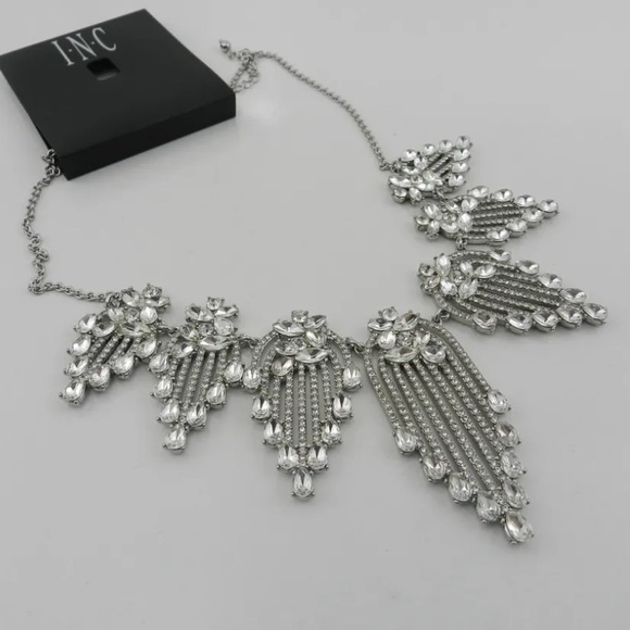 NWT INC Statement Necklace WOW - 7 clusters clear rhinestones & crystals, silver - Picture 2 of 14